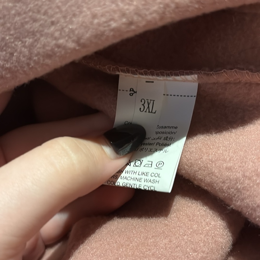 Quarter zip plus size - Picture 3 of 3